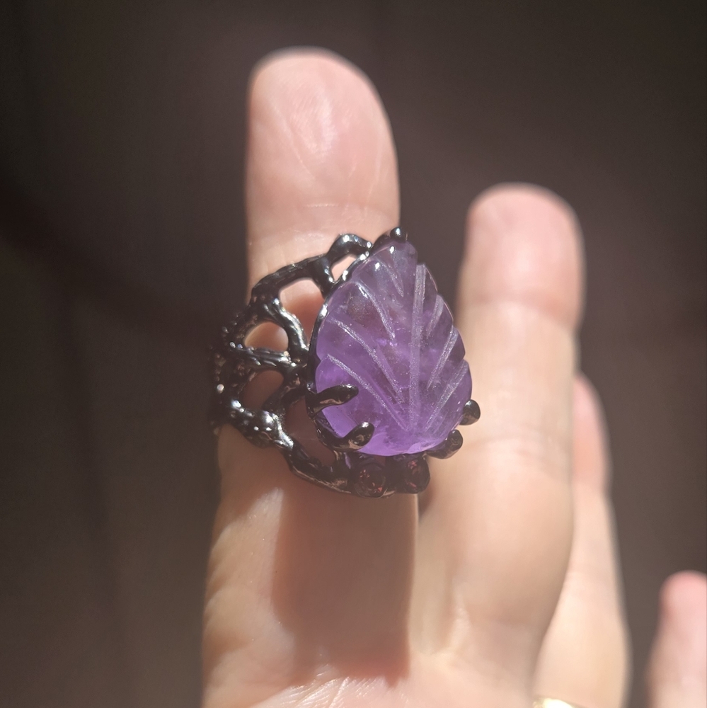Amethyst 12k leaf & Rhodalite sterling & rhodium ring sz7 - Picture 3 of 10